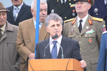 Ministrul Mircea Dușa a participat la ceremonia de plecare în Afganistan a Batalionului 33 Vânători de Munte 